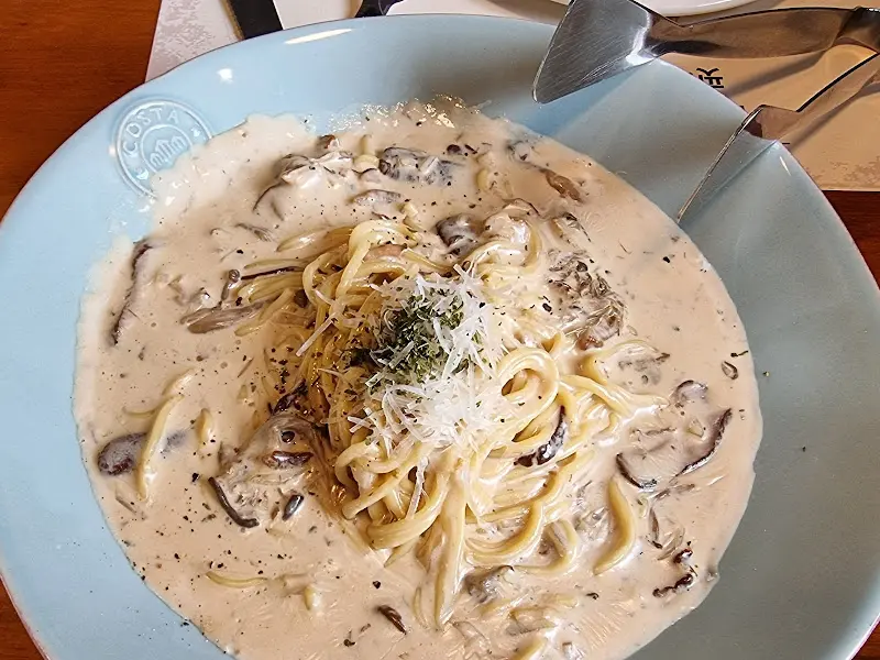 꾸덕꾸덕 크림 파스타