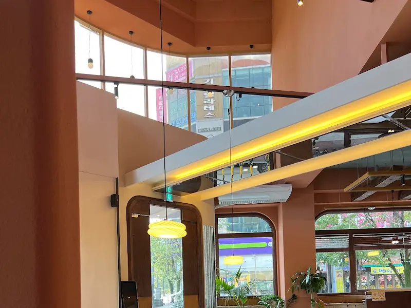 어반핑거푸드 내부