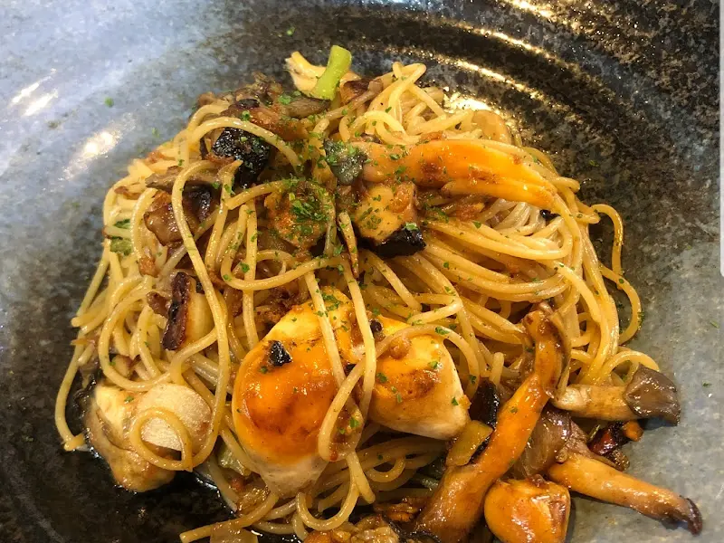 푸짐한 해산물이 인상적인 파스타