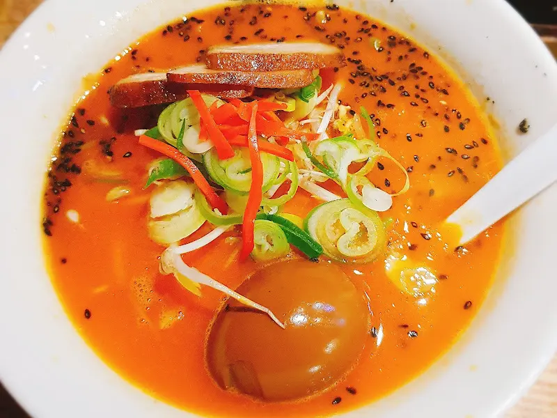 매운 돈코츠 라멘 근접샷