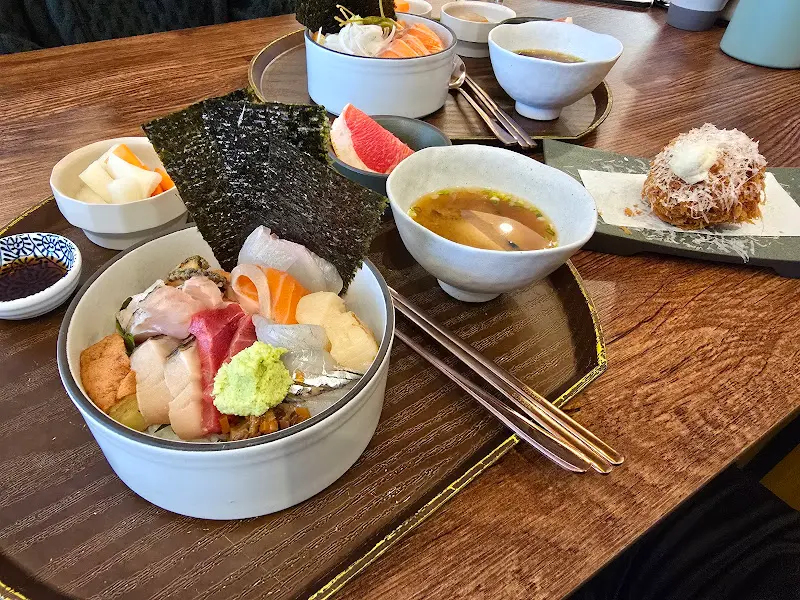 카이센동과 멘츠카츠