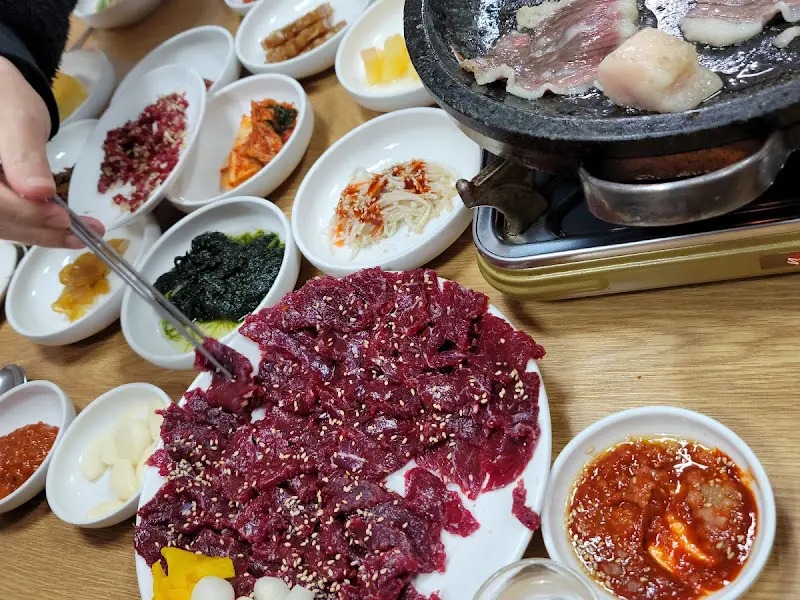 신선한 육회의 모습