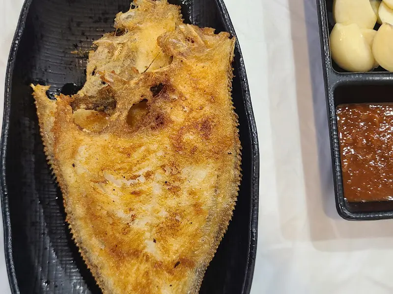 노릇노릇하게 구워진 조기