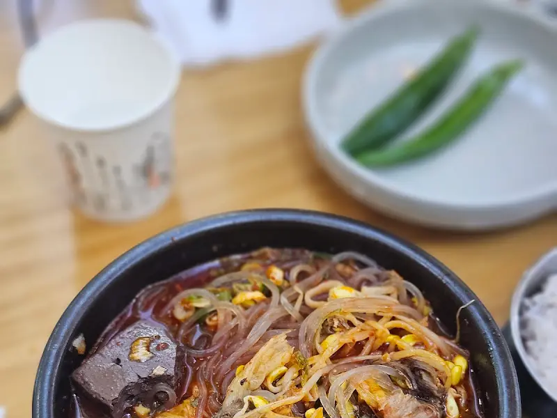 선지가 들어간 해장국