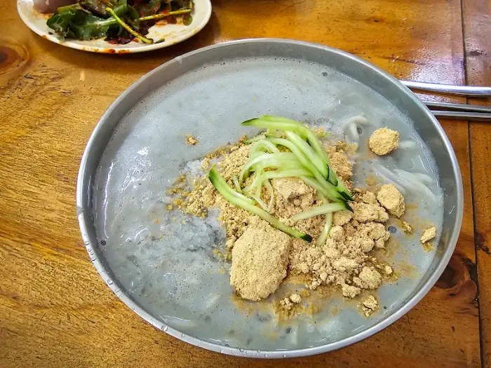 고소함이 느껴지는 콩국수