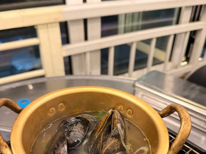 뚱보조개, 조개찜 냄비