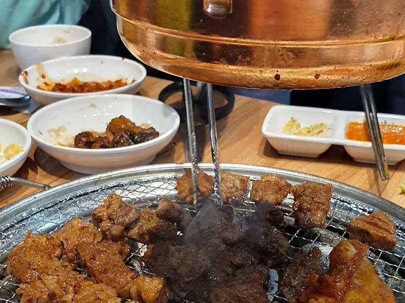 맛있게 구워진 고기