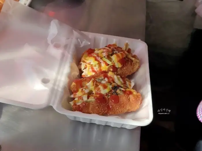 포장된 사라다빵