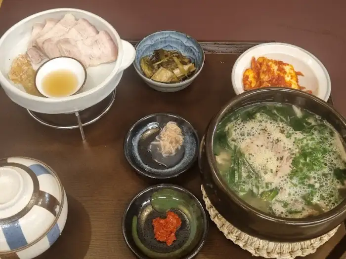 수육과 반찬