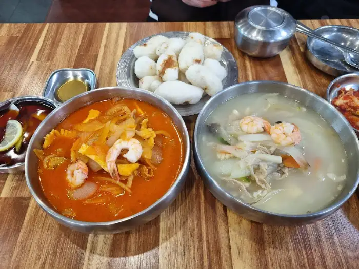 거해짬뽕순두부 적짬뽕과 백짬뽕