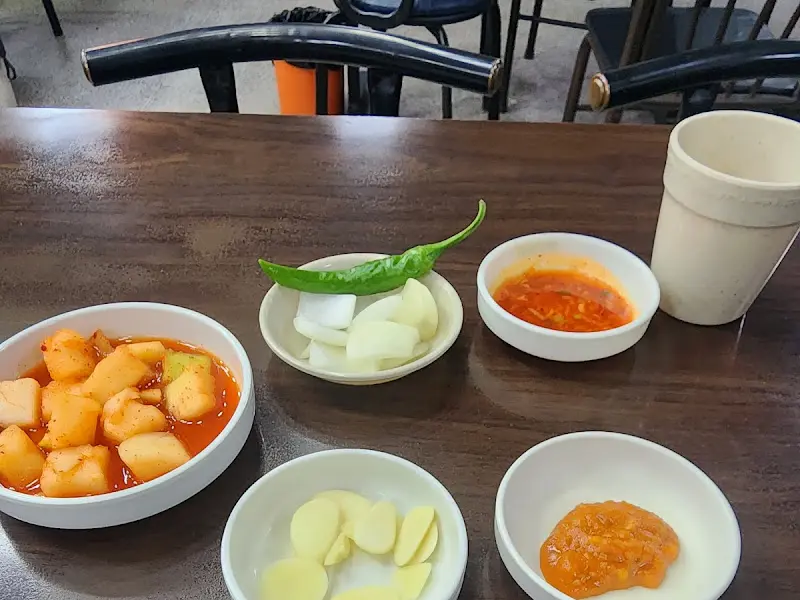 순대국과 환상적인 궁합을 자랑하는 깍두기