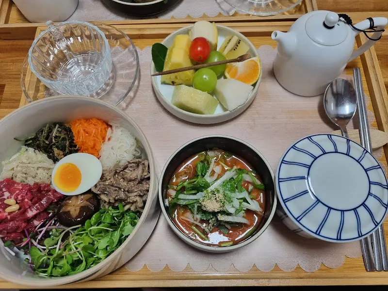 육회비빔밥 한상차림