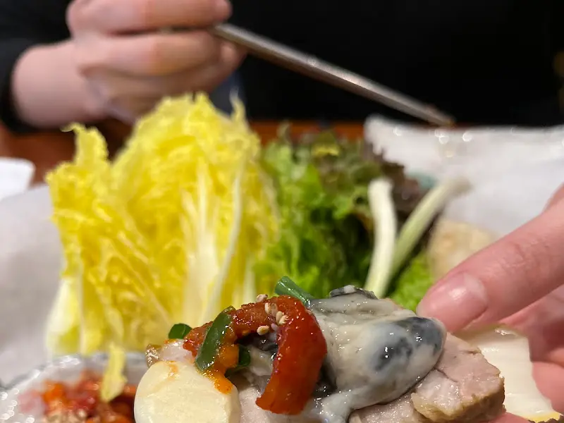 문어, 수육, 김치의 환상적인 삼합