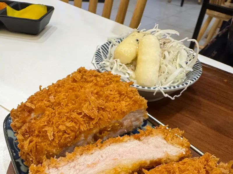 백소정 돈까스 단면