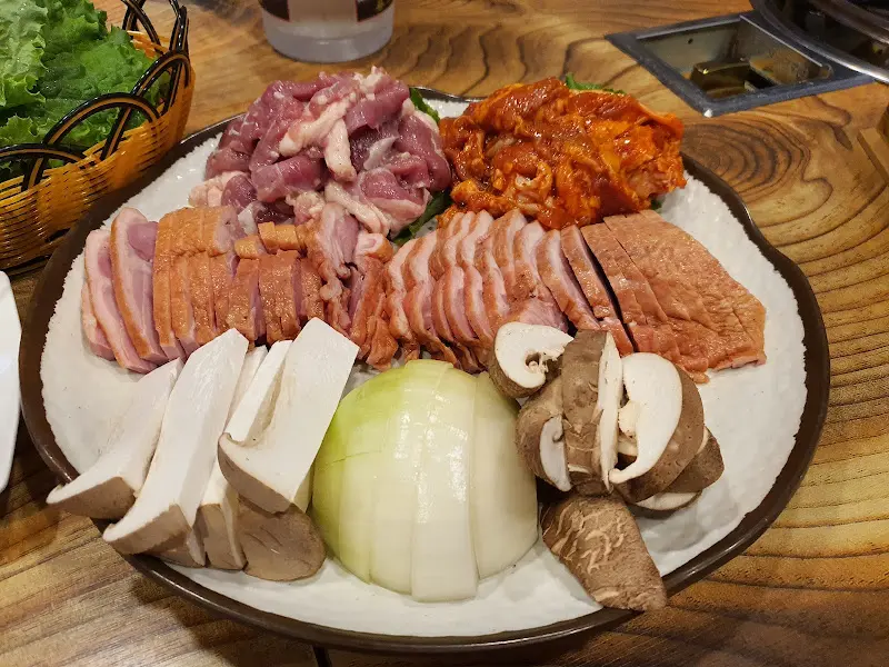 모듬 스페셜 메뉴 구성