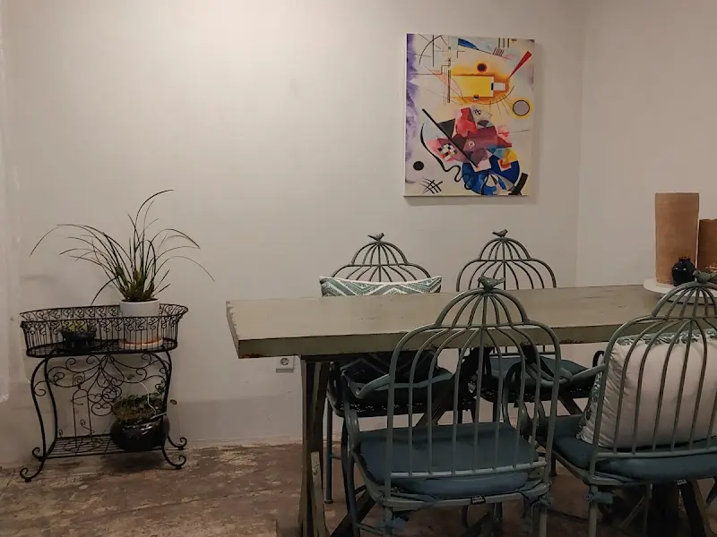 카페 내부 테이블