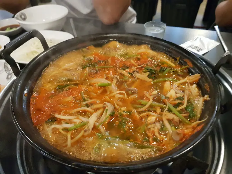 푸짐한 샤브샤브 한 상