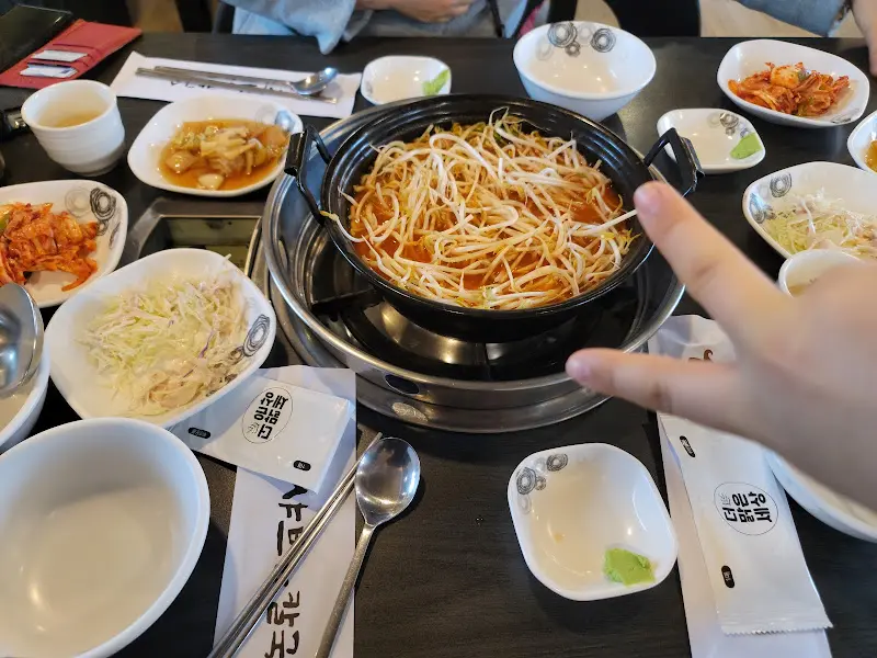 깔끔한 내부 인테리어