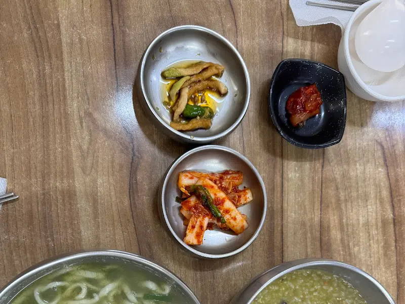 맛깔스러운 밑반찬