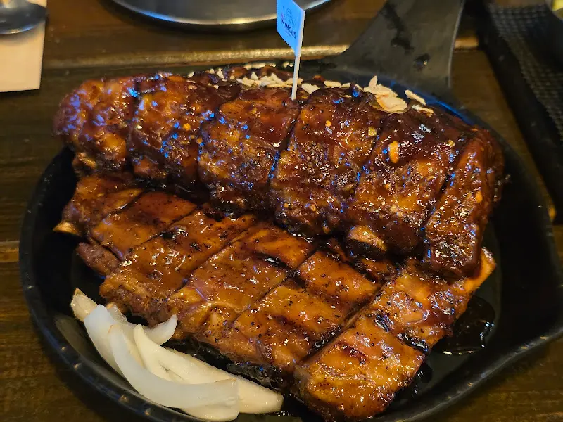 윤기가 흐르는 립