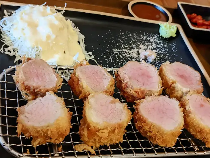 돈까스 여러 조각