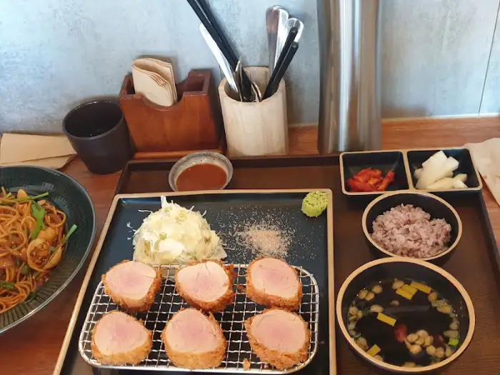 돈까스 정식 구성