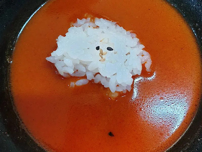 짬뽕칼국수 국물에 밥