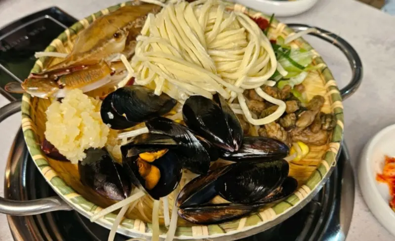 푸짐한 해물 칼국수 재료