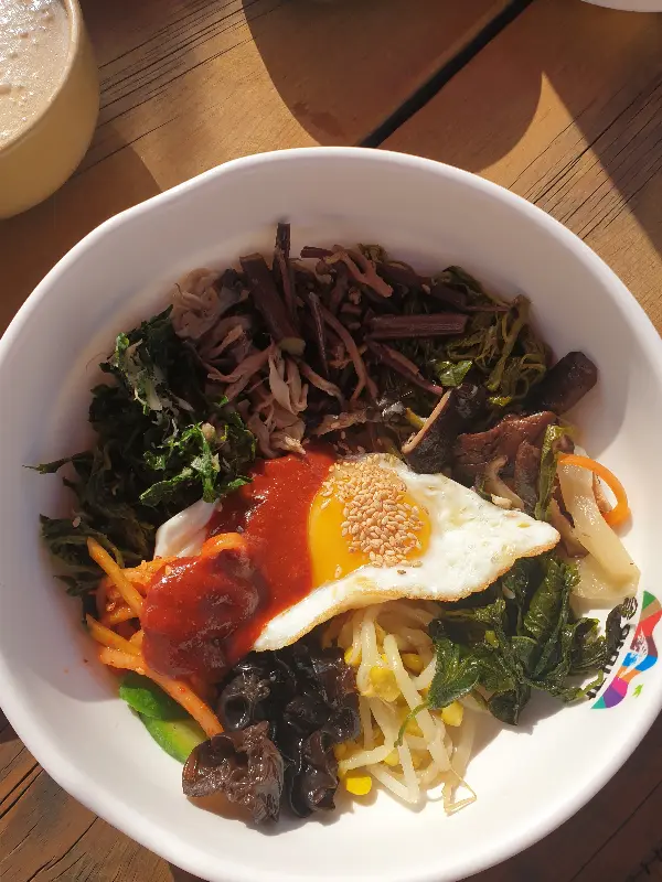 산채비빔밥 근접샷