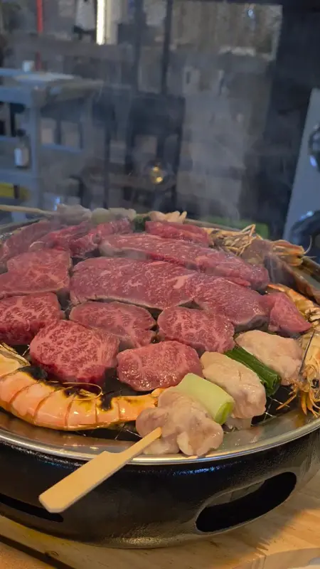 참숯 위에서 익어가는 한우