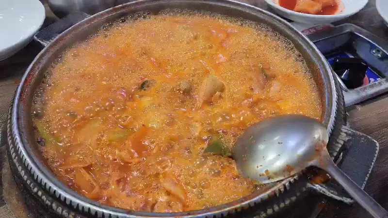 보글보글 끓는 짜글이 영상 썸네일