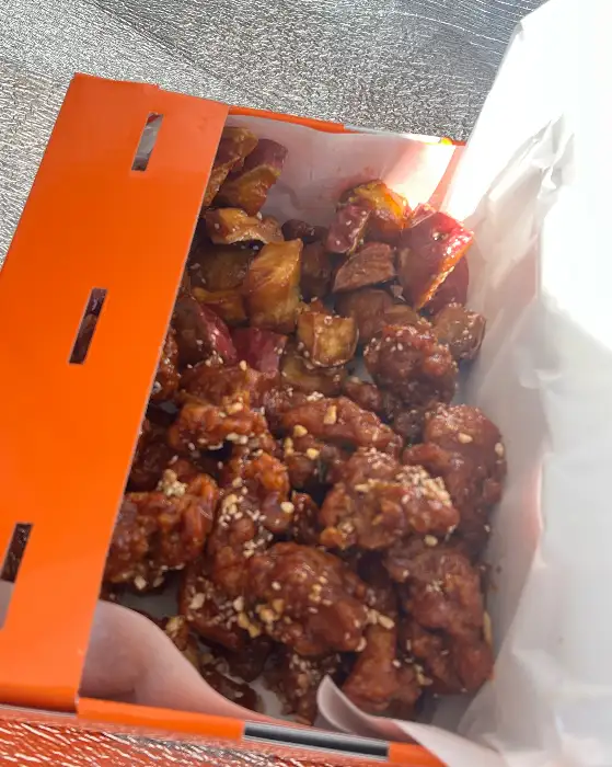 강화궁 고구마 닭강정 근접샷