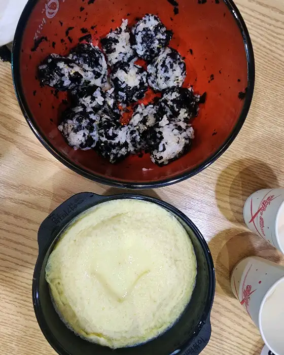 계란찜과 주먹밥