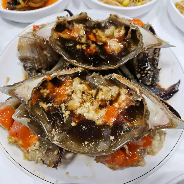 꽃게살이 꽉 찬 간장게장