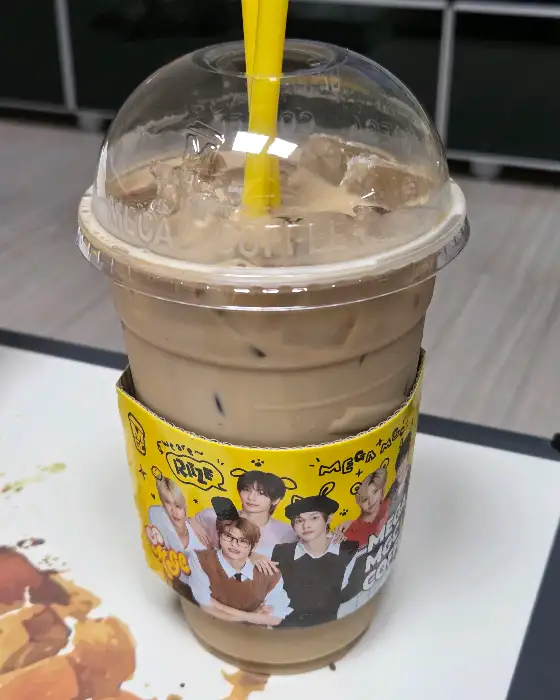 아이스 커피 음료