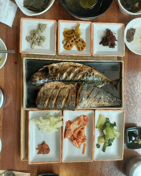 풍성하게 차려진 한 상 차림