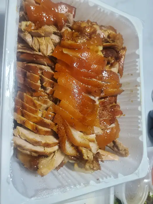 잘 썰어진 족발의 단면