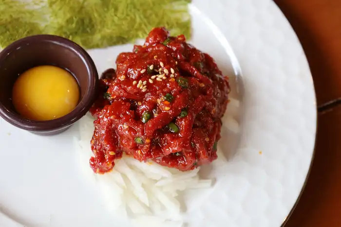 한우 육회