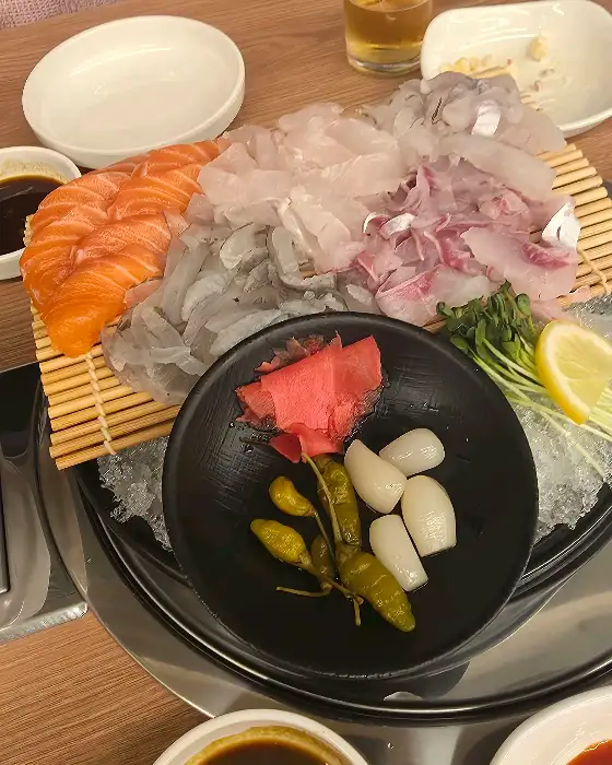 회와 곁들임 찬