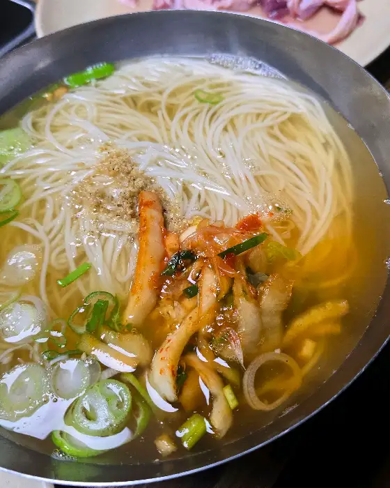 멸치 육수 국수