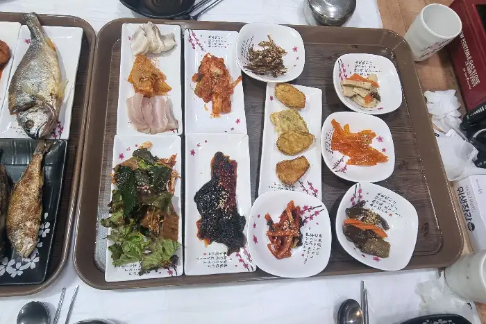 풍성한 굴비 정식 구성