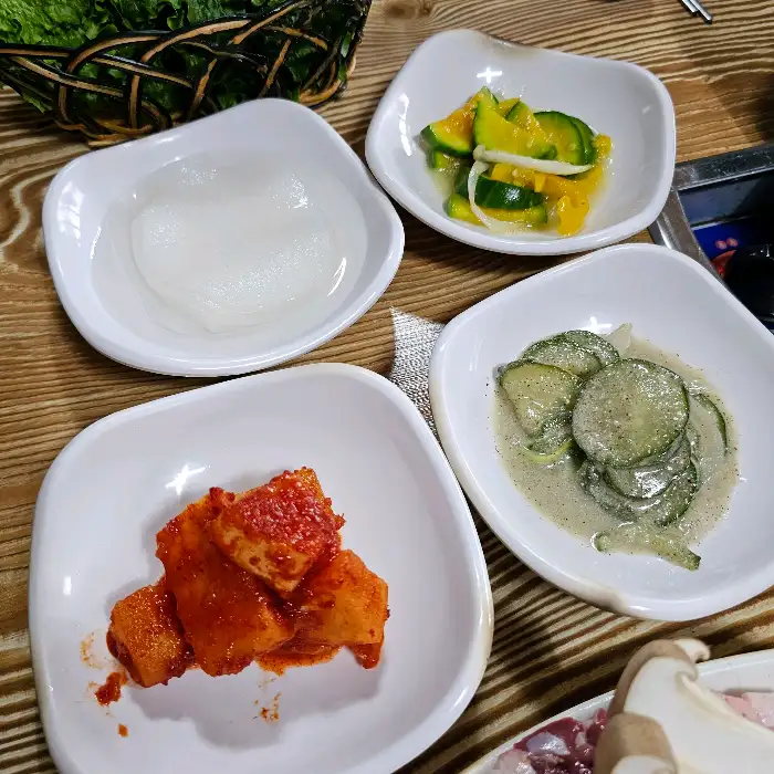 다양한 밑반찬