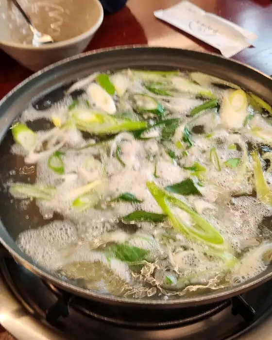 칼국수 냄비 안의 모습