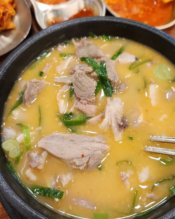 푸짐한 순대국