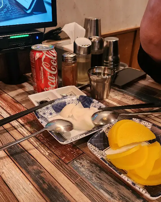 짬뽕과 돈가스 세트 상차림
