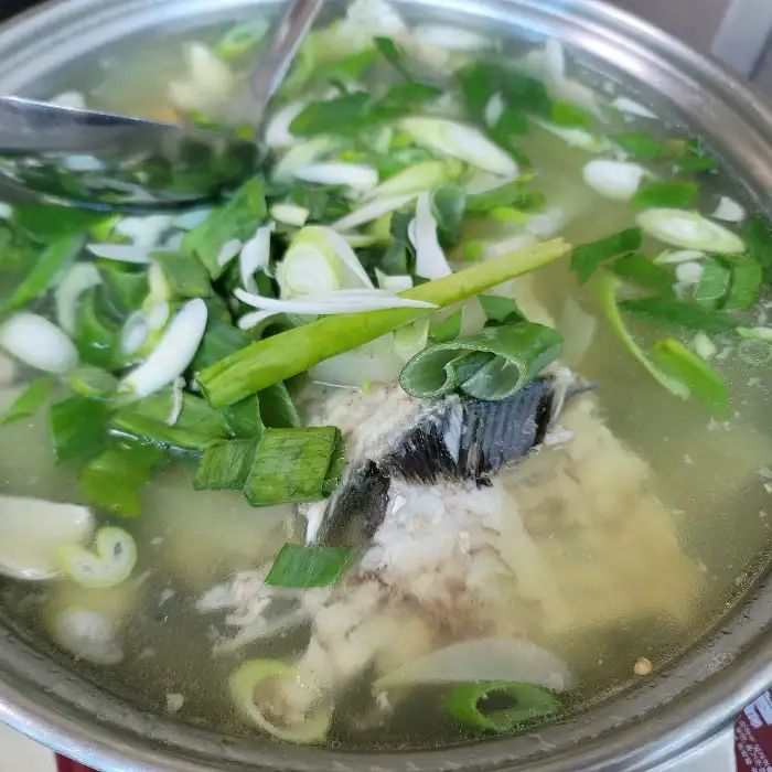 싱싱한 생선 매운탕