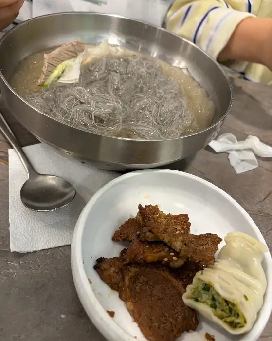 나주면옥 과천점, 함흥냉면과 곁들여 먹는 갈비