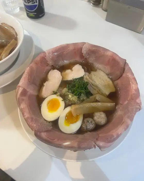 펀치 스페셜 라멘 상세