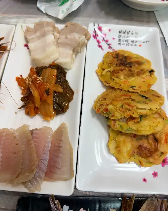 다양한 곁들임 찬