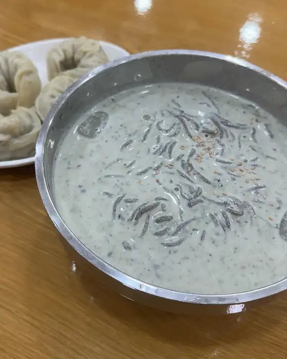 메밀면과 콩물
